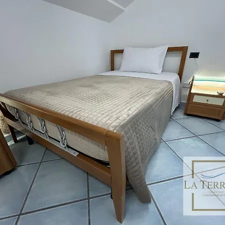 公寓 La Terrazza 卡斯特拉玛雷帝斯达比亚