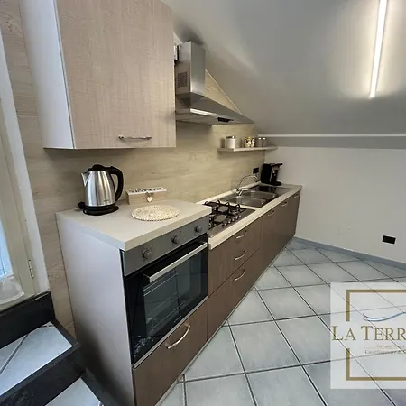 公寓 La Terrazza 卡斯特拉玛雷帝斯达比亚