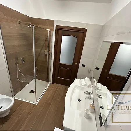 La Terrazza * 卡斯特拉玛雷帝斯达比亚