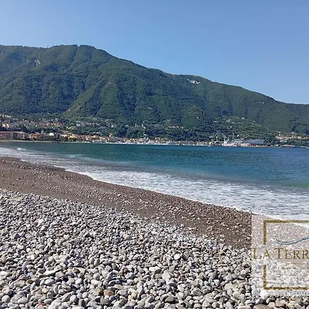 公寓 La Terrazza 卡斯特拉玛雷帝斯达比亚